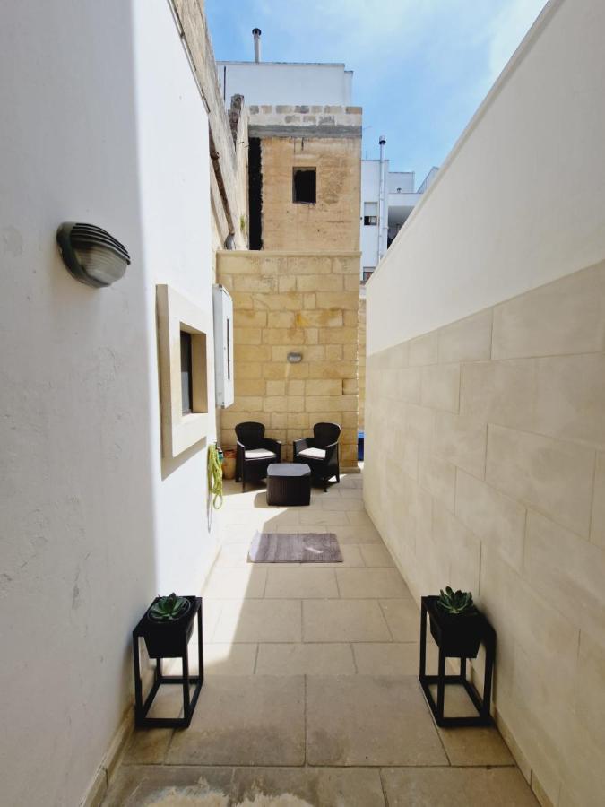 Casa Dante Deliziosa Casa A Due Passi Dal Centro Villa Lecce Exterior photo