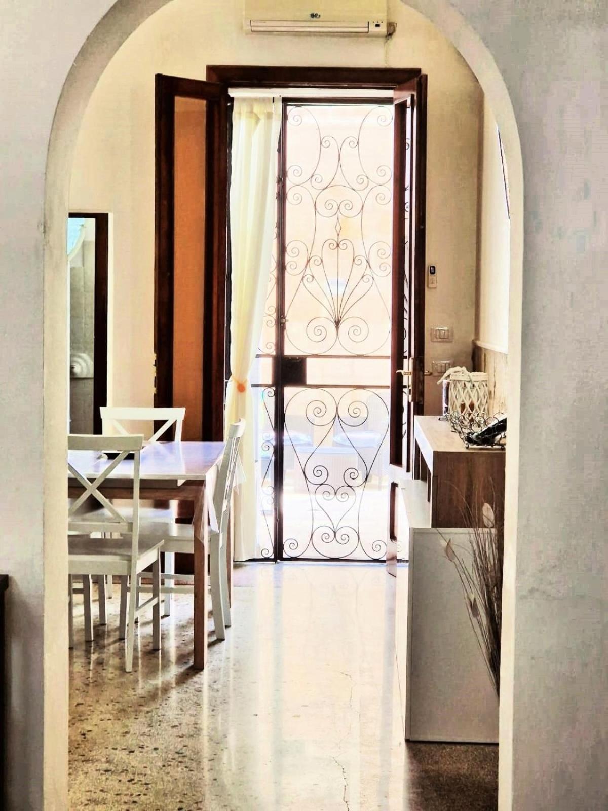 Casa Dante Deliziosa Casa A Due Passi Dal Centro Villa Lecce Exterior photo