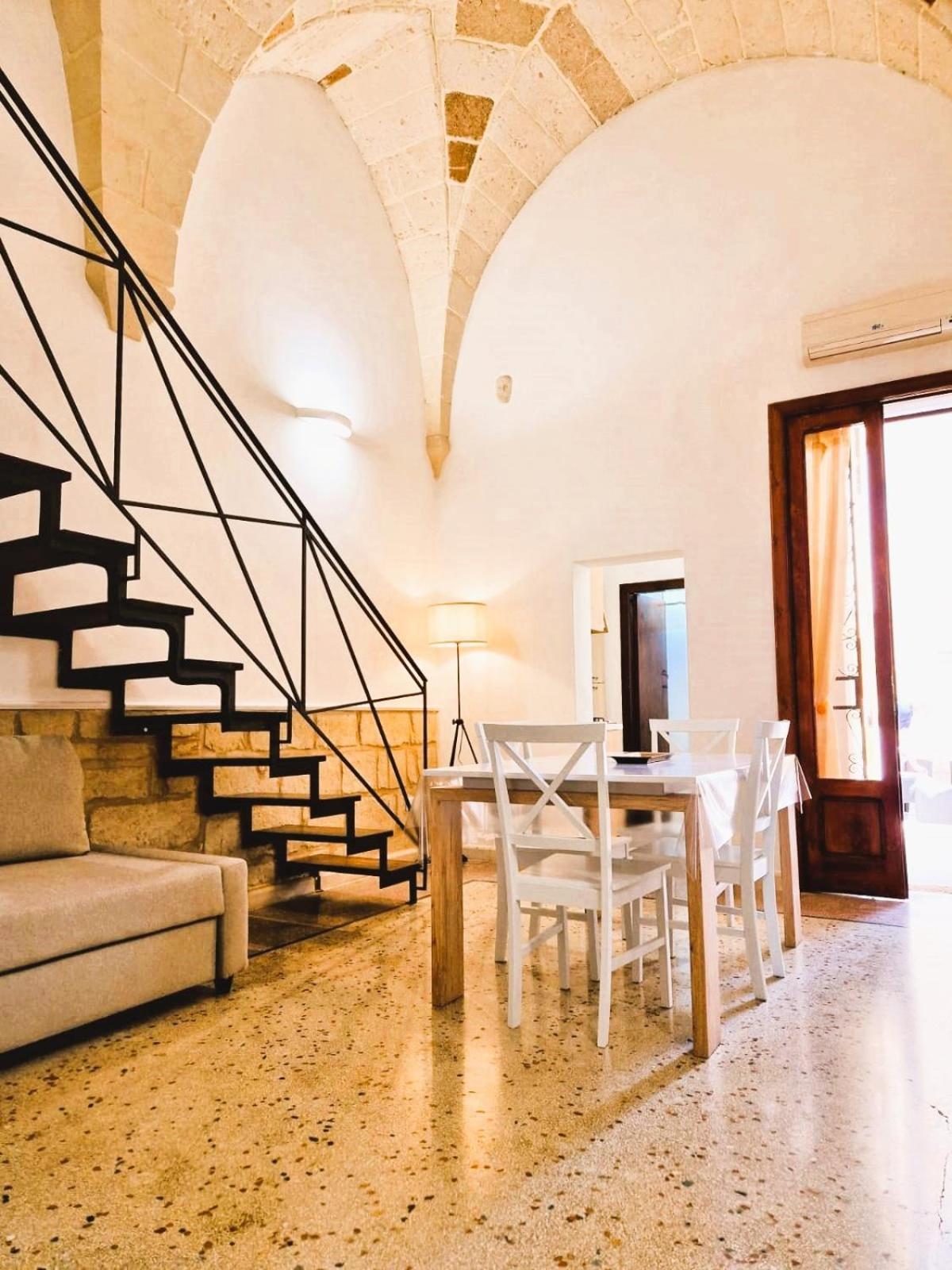 Casa Dante Deliziosa Casa A Due Passi Dal Centro Villa Lecce Exterior photo